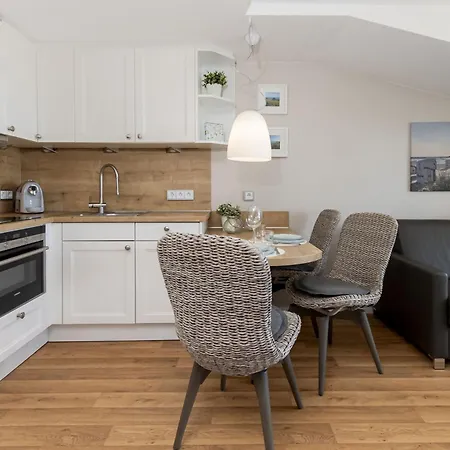 Meeresblick Residenzen 28 Mit Gratis Sauna- Und Schwimmbadnutzung Im Ahoi Sellin Goehren (Ruegen)